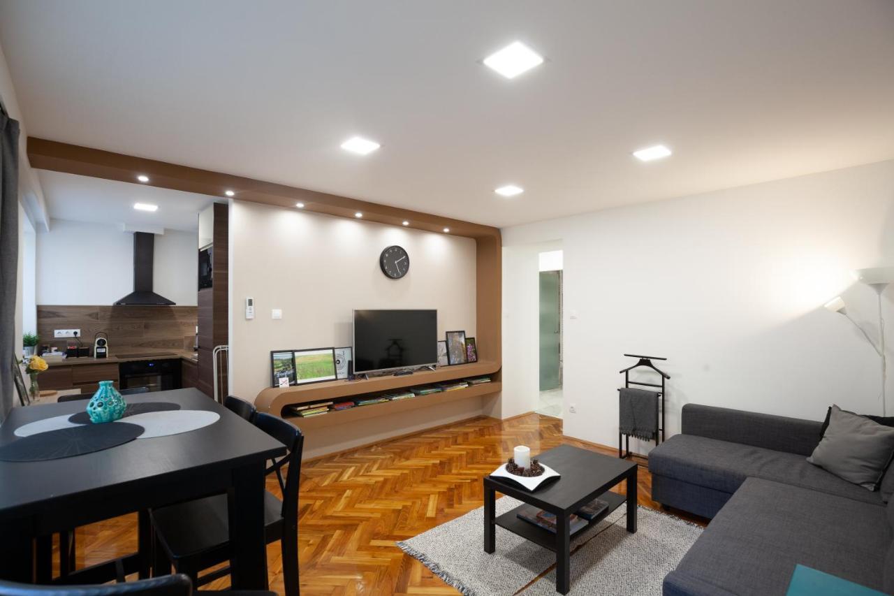 Stellar Downtown Szeged Apartment Екстериор снимка