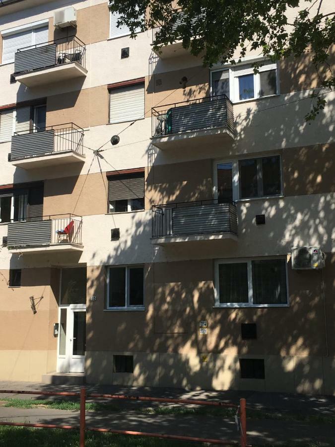 Stellar Downtown Szeged Apartment Екстериор снимка